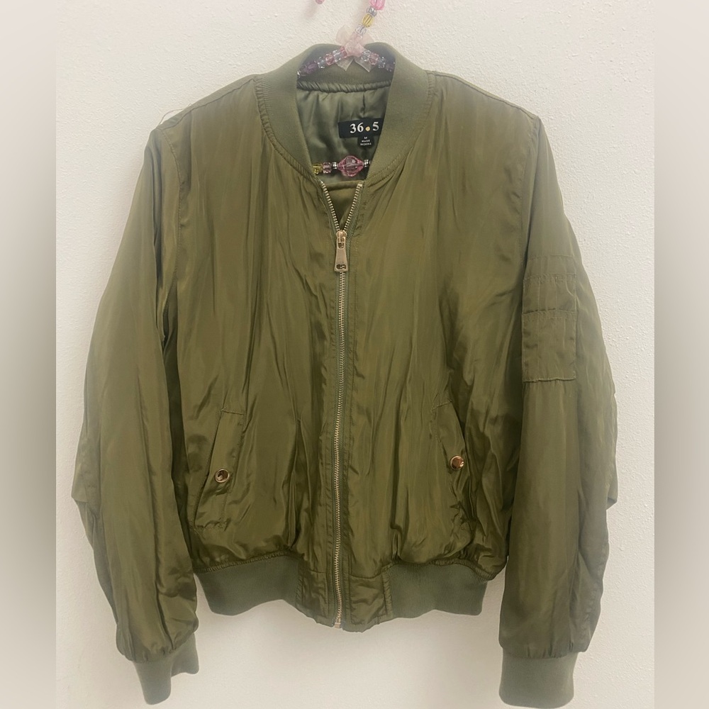 olive green bomber jacket from the brand 36.5.
